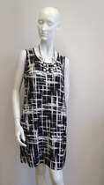 Hihaton mekko 6081 mustavalkoinen